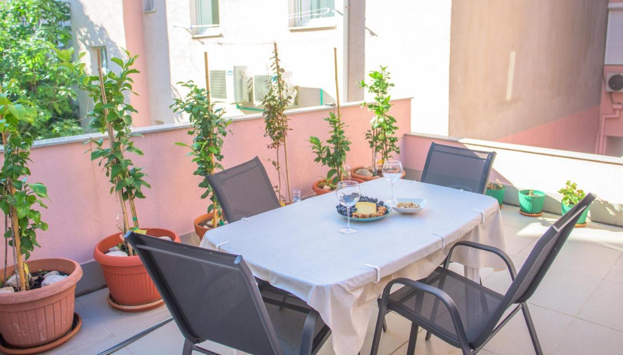 Luka-Mostar Free Parking With Echarger Екстериор снимка